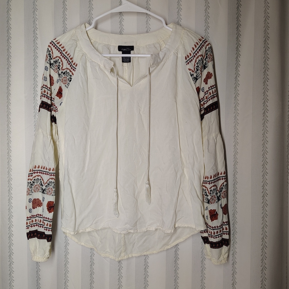Rue21 Cream Boho Embroidered Blouse